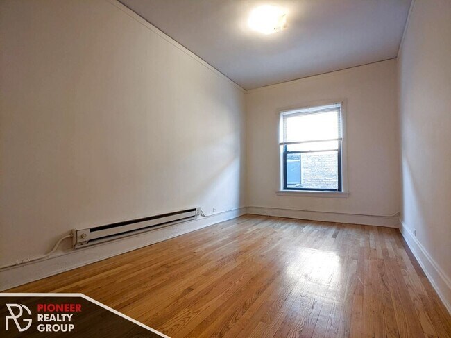 Building Photo - 1025 Dempster St