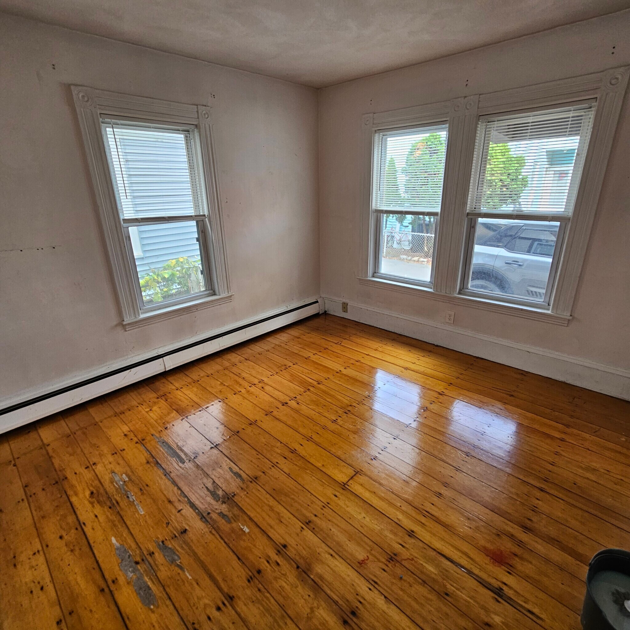 Building Photo - 5 Lawrence St