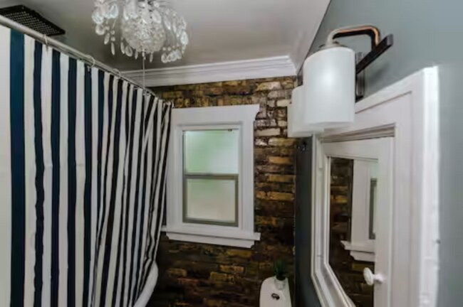 Building Photo - 1242 S 300 E