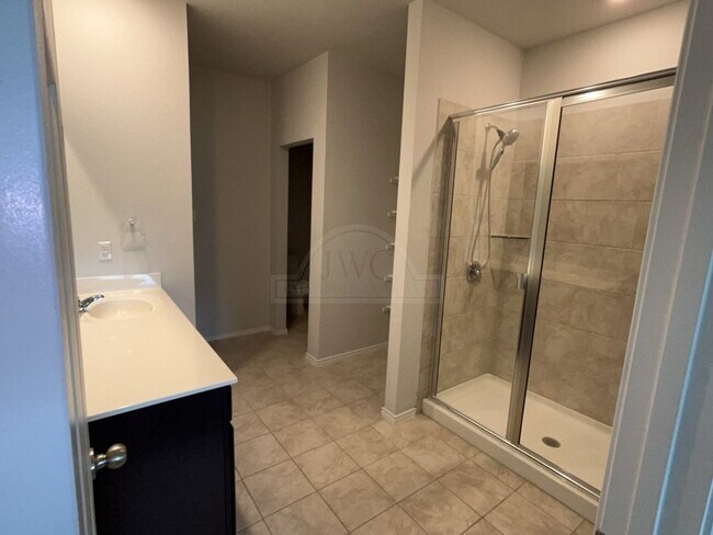 Building Photo - 9611 Murandy Dr