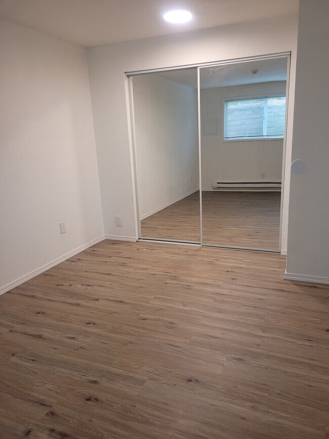 Building Photo - 18320 Hurst Rd