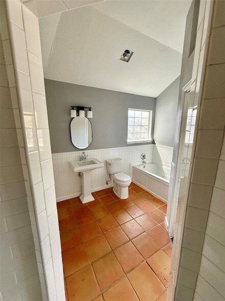 Building Photo - 2905 Six Gun Trail