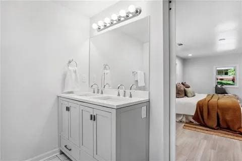 Building Photo - 872 Glenway Dr SW