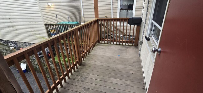 Building Photo - 6 Beede Ave