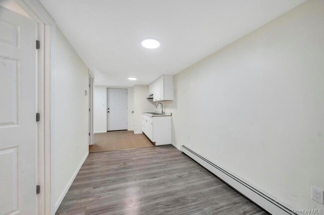 Building Photo - 21 Garden St