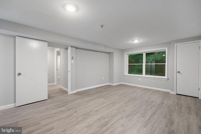 Building Photo - 7795 Penn Manor Ct