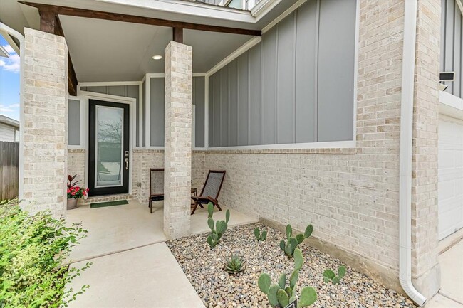 Building Photo - 8607 McKamy Dr