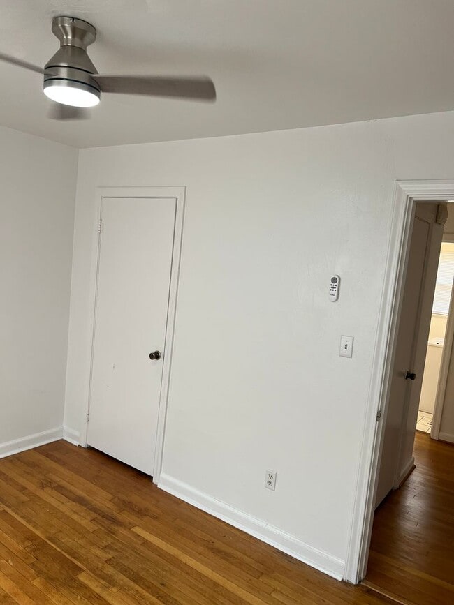 Building Photo - 11 Markham Dr