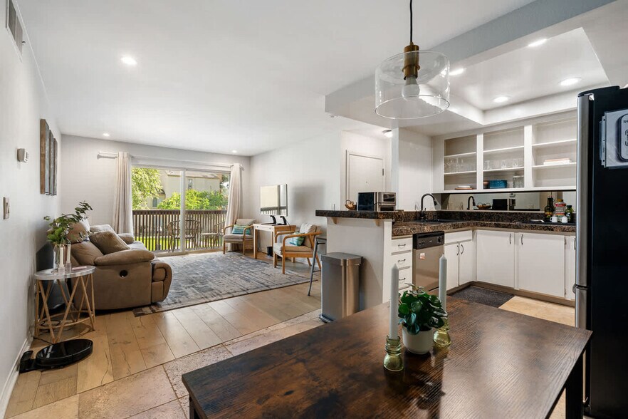 Building Photo - 6036 Rancho Mission Rd