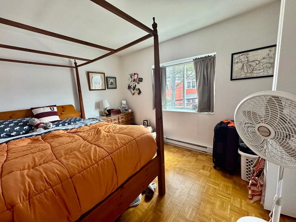 Building Photo - 2 Larose Pl