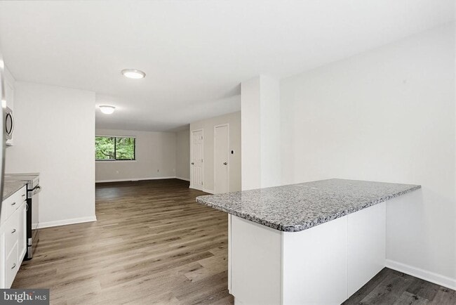 Building Photo - 8957 Skyrock Ct