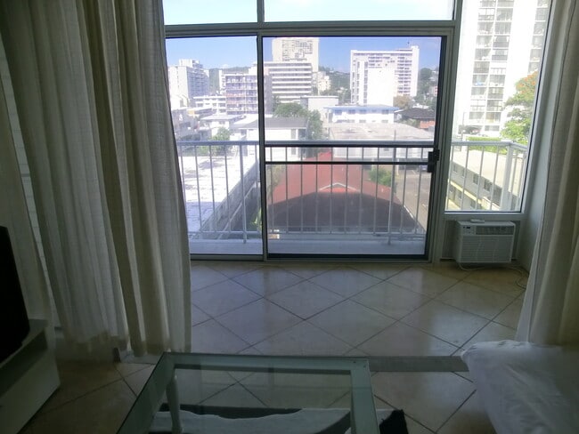 Building Photo - Pleasanton on Punahou Street - 6th Floor - One Bedroom, One Bath, One Parking