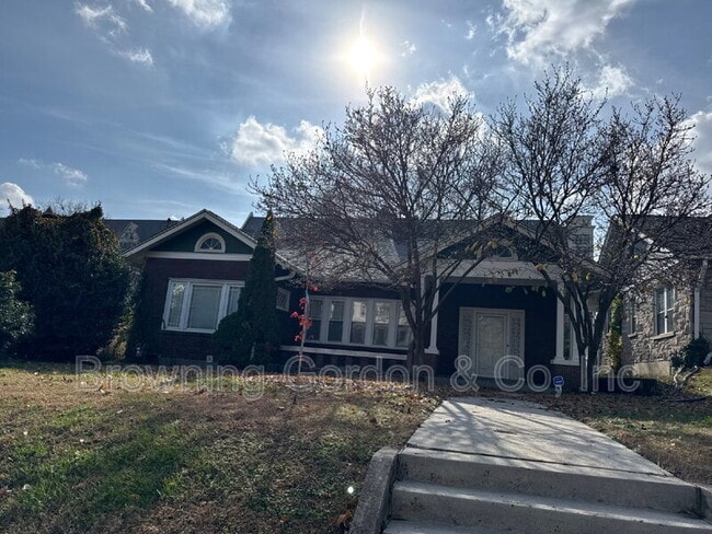 Primary Photo - 1415 Acklen Ave