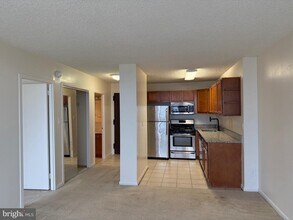 Building Photo - 5225 Pooks Hill Rd