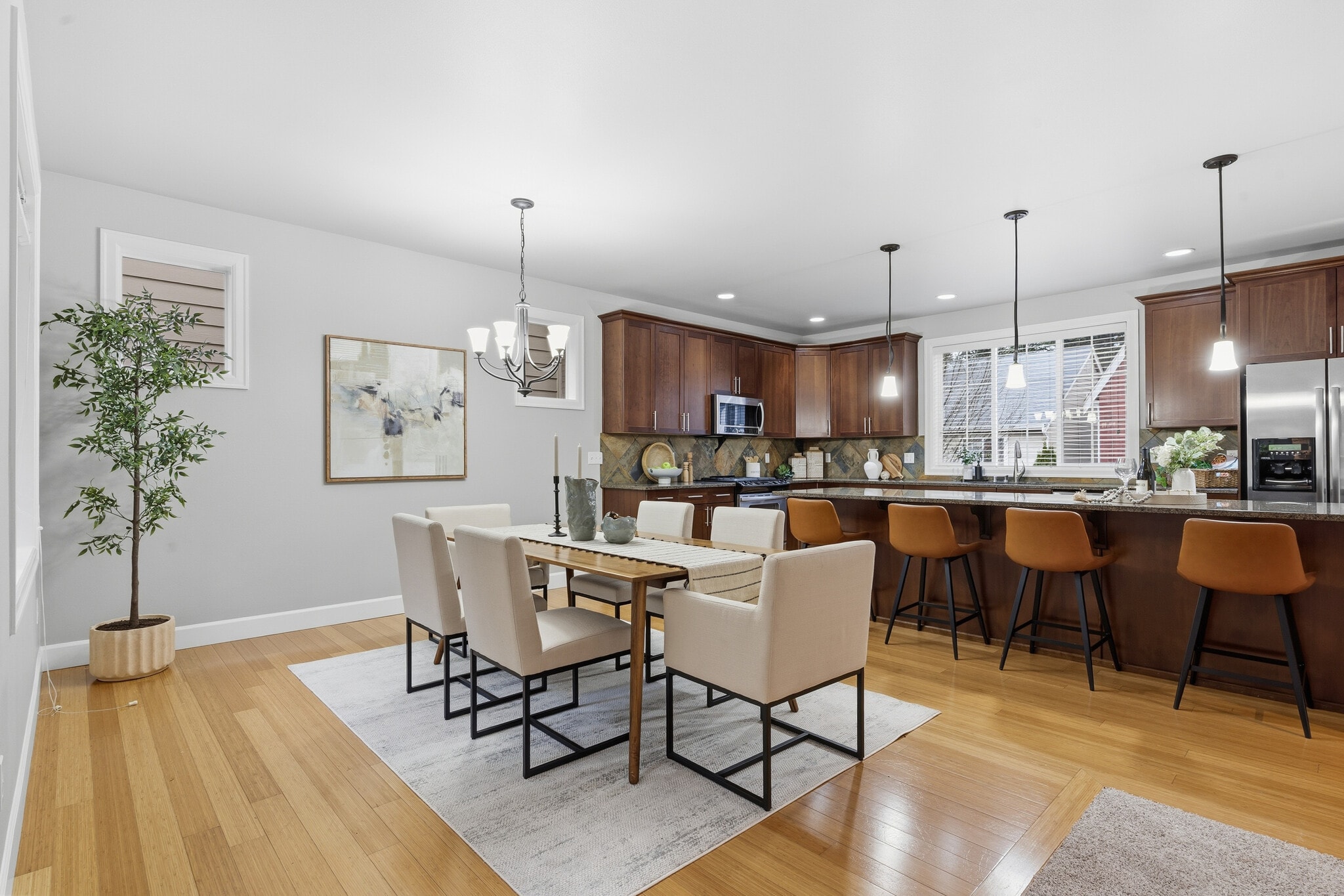 Building Photo - 12325 NE 86th Way