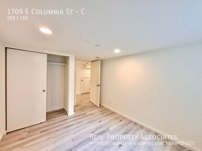 Building Photo - 1709 E Columbia St