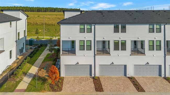 Building Photo - 15399 Hamlin Pk Dr