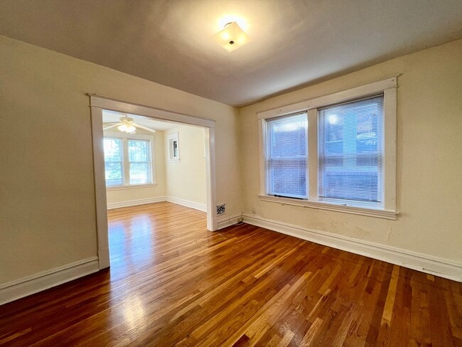 Building Photo - 911 St Rita Ave