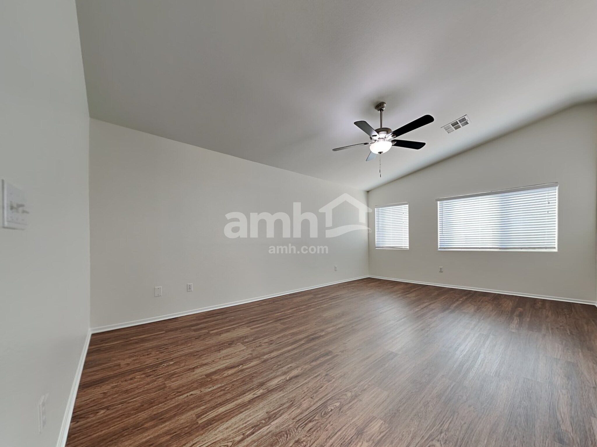 Building Photo - 9233 Lowery Point Ct