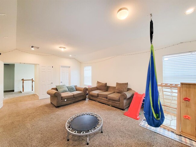 Building Photo - 5046 Longlane Dr