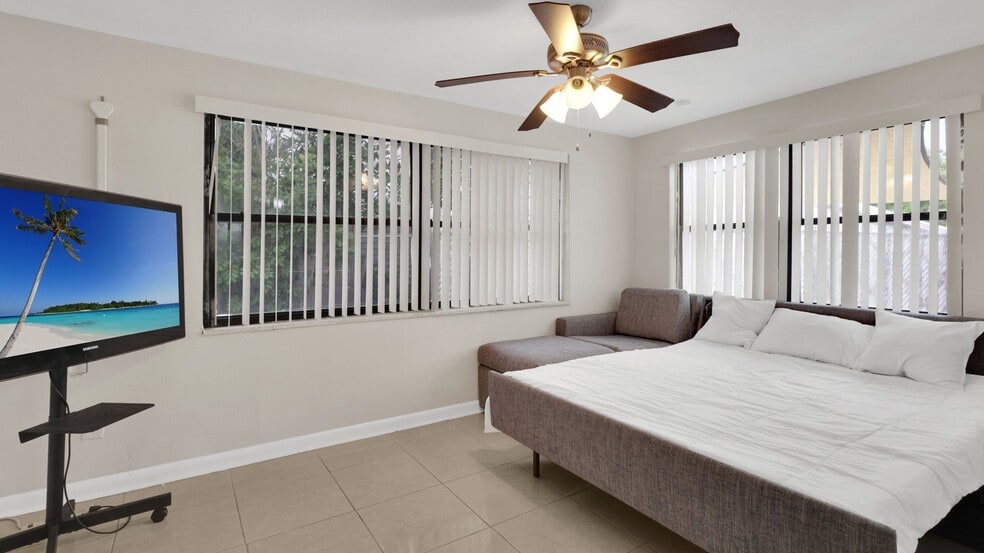 Building Photo - 3444 Rosefield Dr
