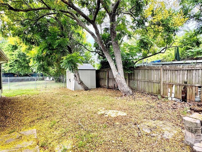 Building Photo - 7235 Potomac Dr