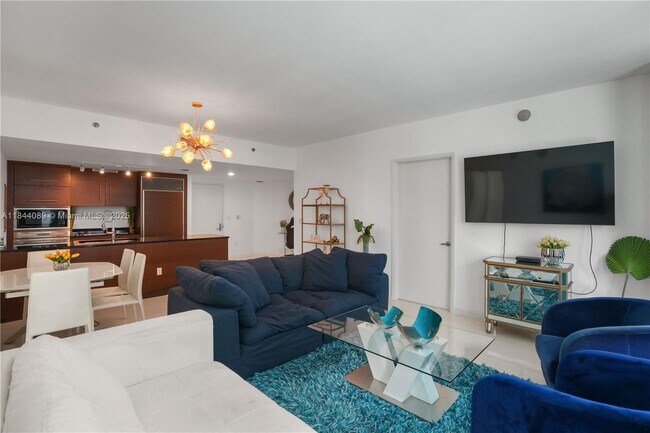 Building Photo - 475 Brickell Ave