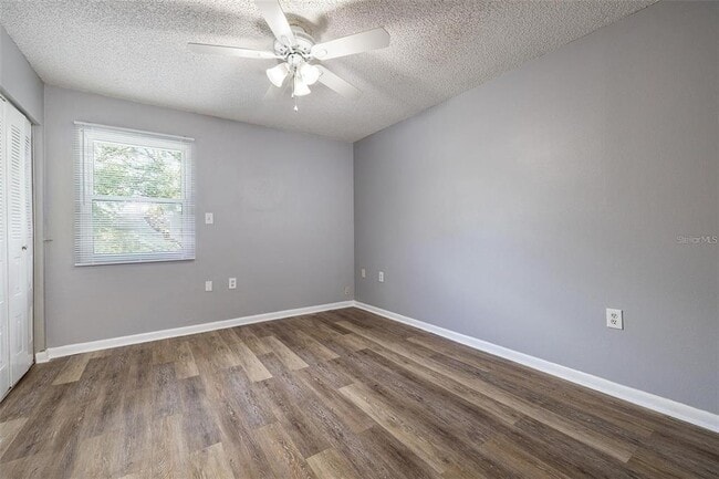 Building Photo - 6211 Oak Cluster Cir