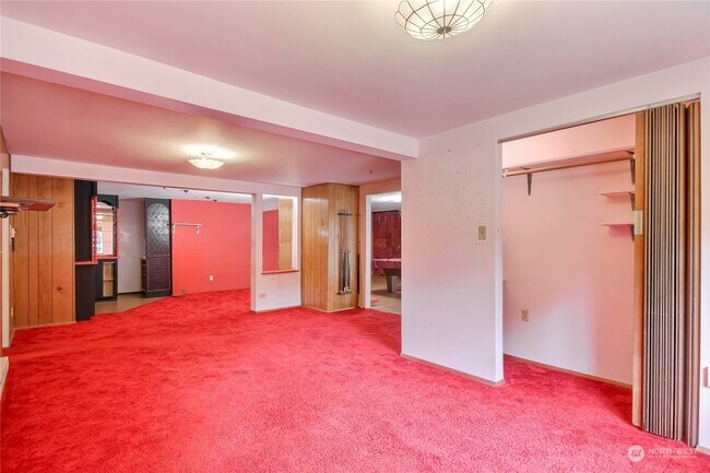 Lower Level - 3527 Shattuck Ave S