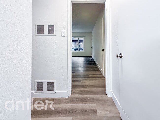 Building Photo - 4510 Pinafore St