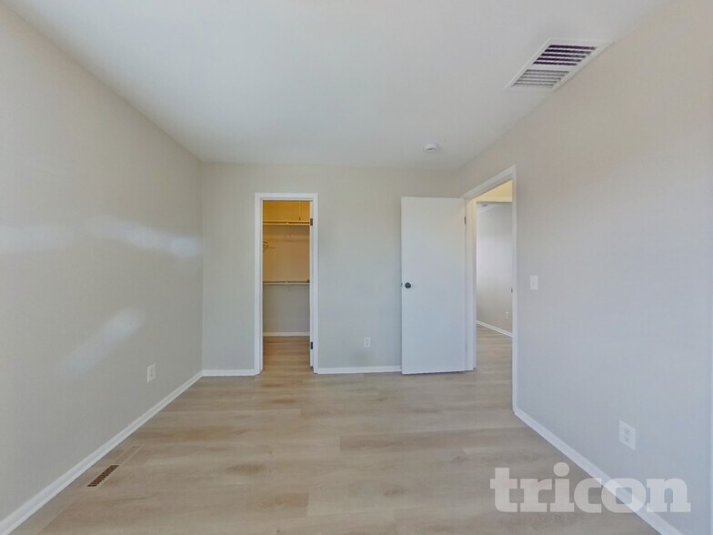 Building Photo - 3974 S Richfield St