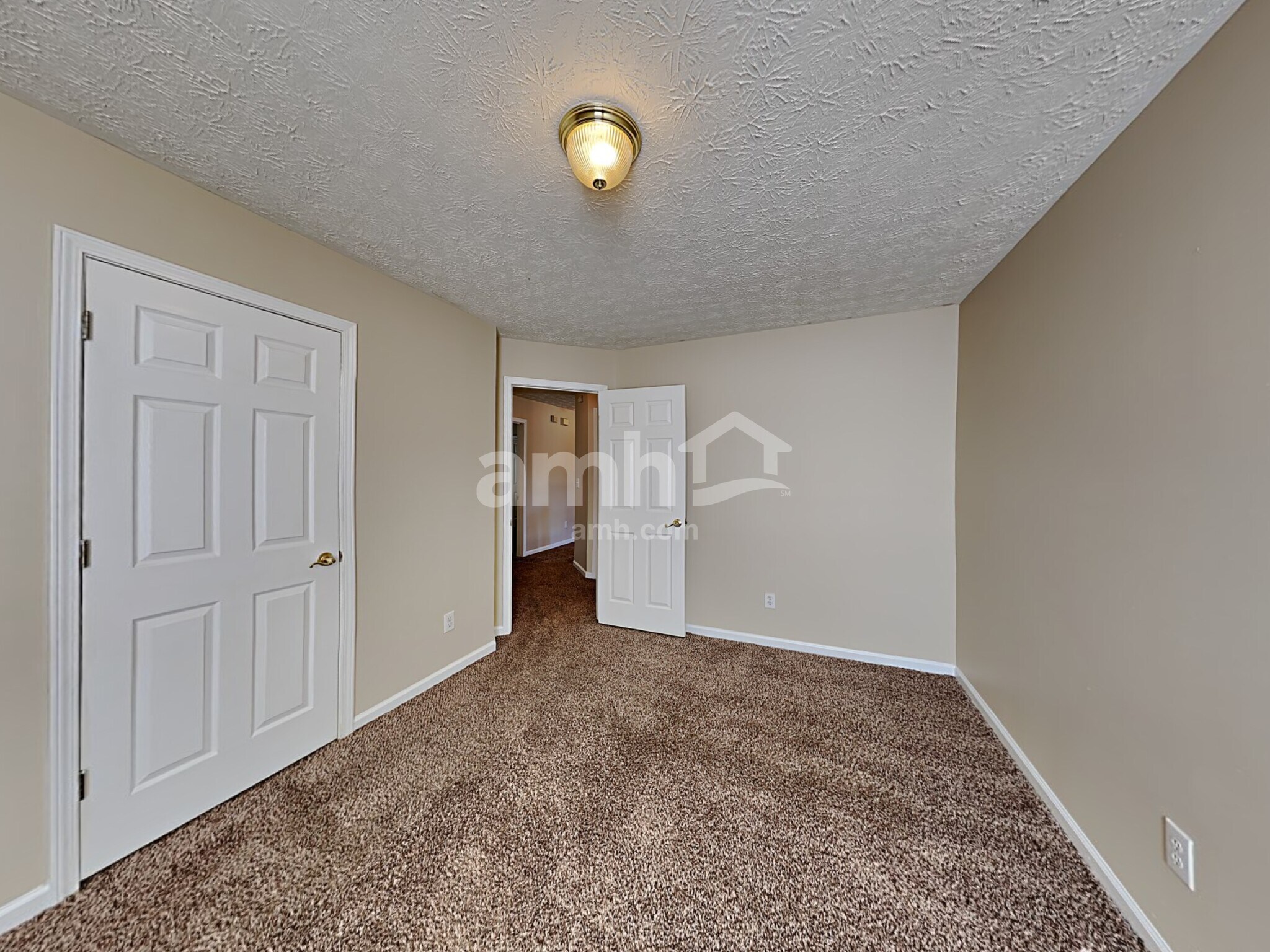 Building Photo - 531 Gables Ct
