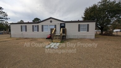 Building Photo - 3753 Oakwood Dr