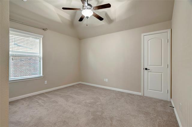 Building Photo - 2850 Sherwood Dr