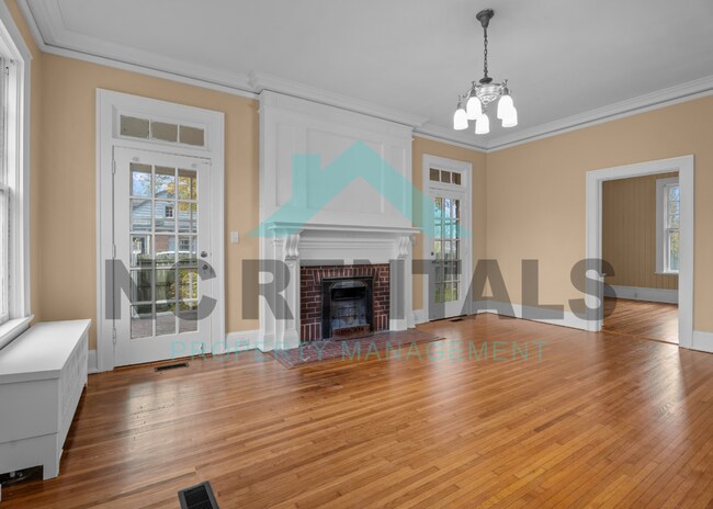 Building Photo - 521 Park Pl