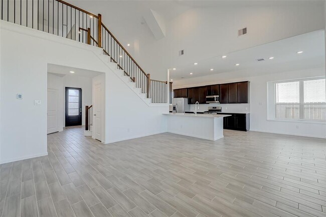 Building Photo - 2223 Rustboro Dr