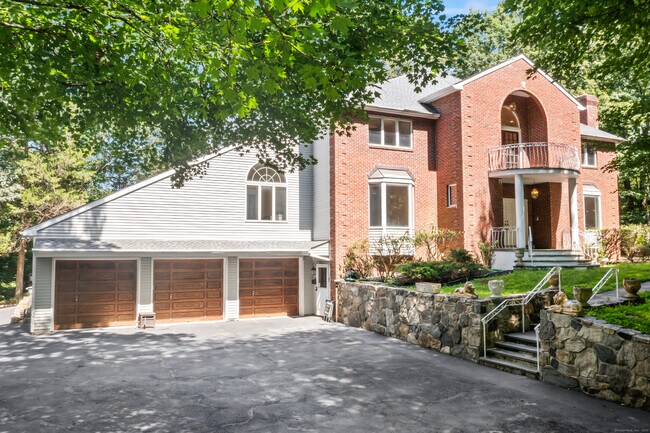 Building Photo - 501 Woodbine Rd
