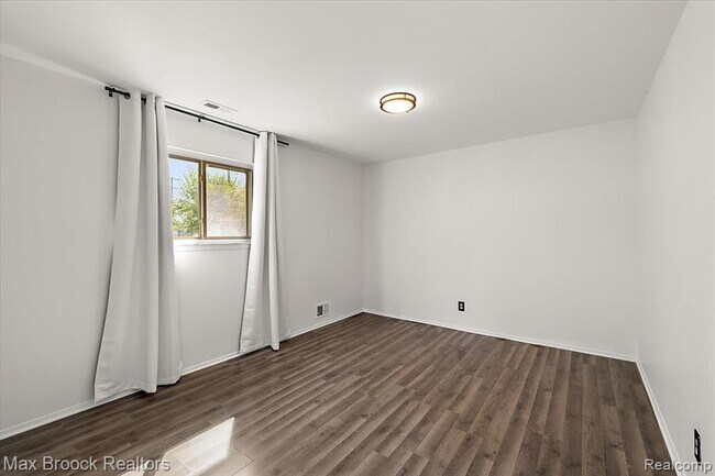 Building Photo - 1014 Kelley St