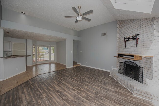 Building Photo - 2914 Tarpon Dr