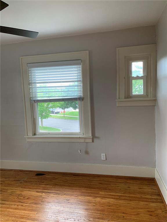 Building Photo - 296 Glen Ellyn Way