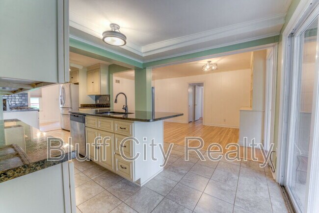 Building Photo - 4560 Boyce Rd