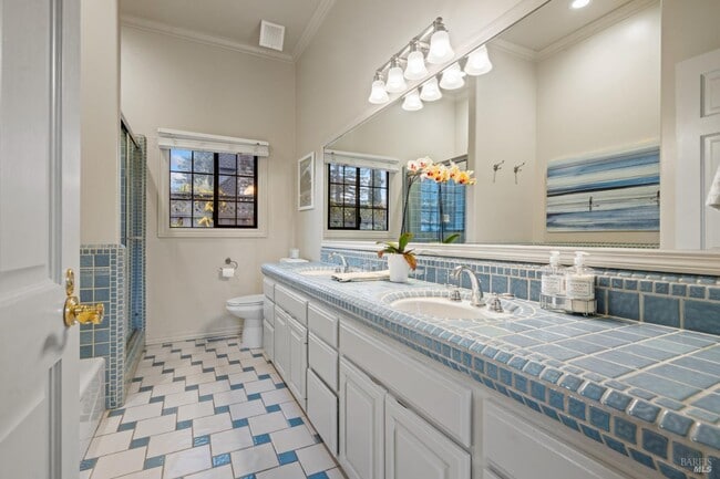 Building Photo - 470 Eastin Dr