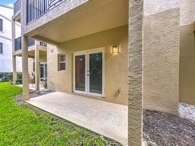 Building Photo - 1680 42nd Square
