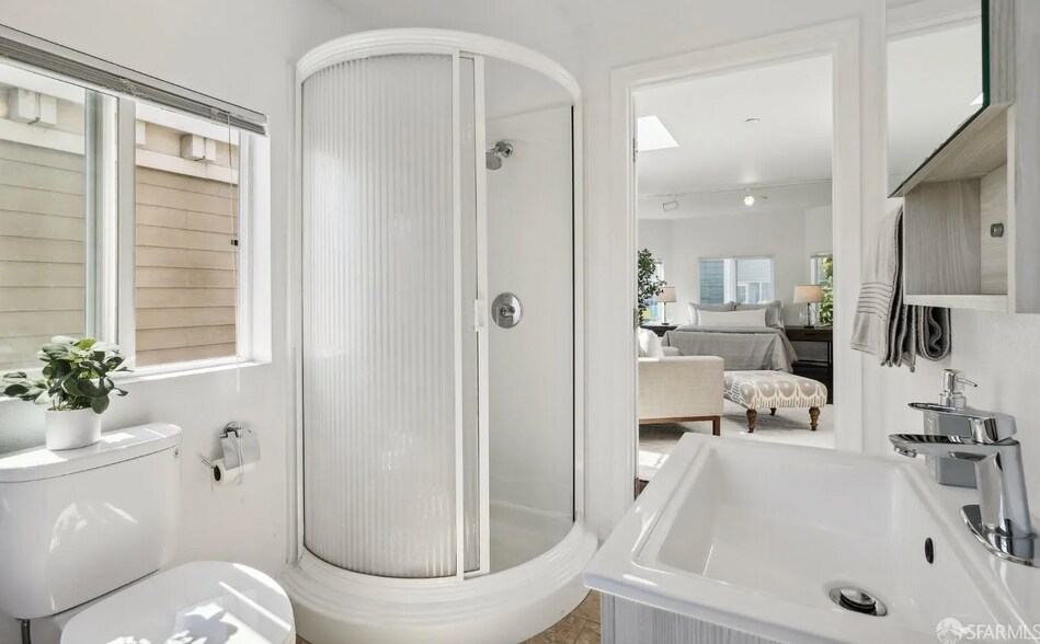 Building Photo - 28 Jennifer Pl