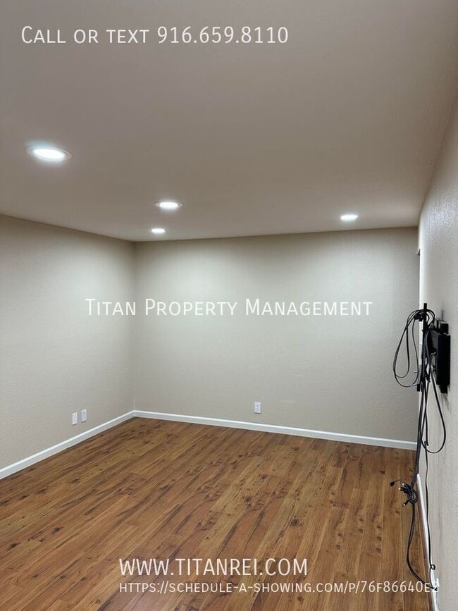 Building Photo - 7227 Camel Rock Way