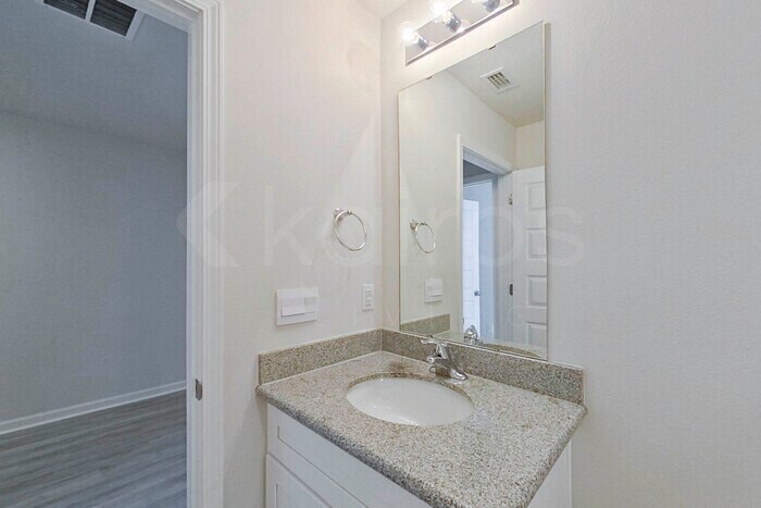 Building Photo - 118 Metalmark Dr