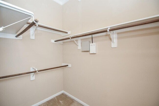 Building Photo - 2022 Haven Springs Ln