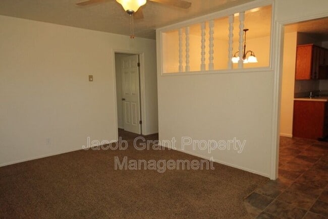 Building Photo - 965 Berryman Rd