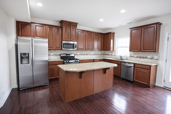 Building Photo - 3463 Bradbury Cir