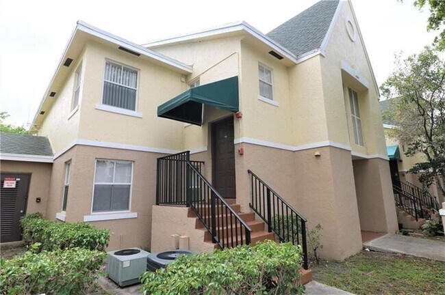 Building Photo - 2815 N Course Dr